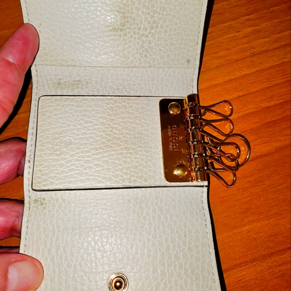 Gucci Key Holder - Picture 2 of 8